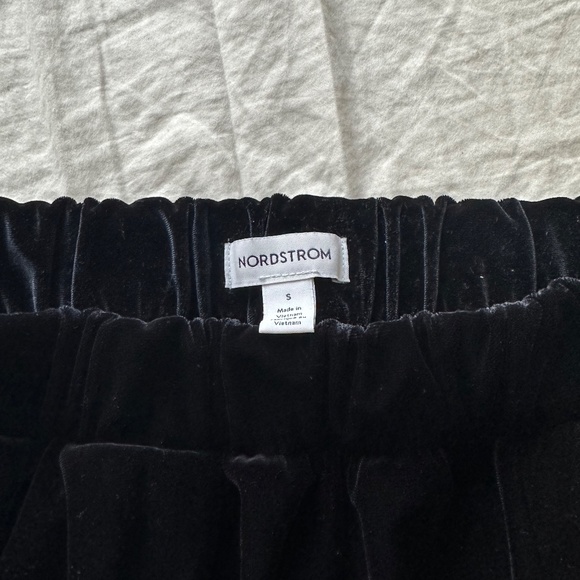 Black Velvet🐈⬛draped pants flowy and flared - Picture 9 of 9